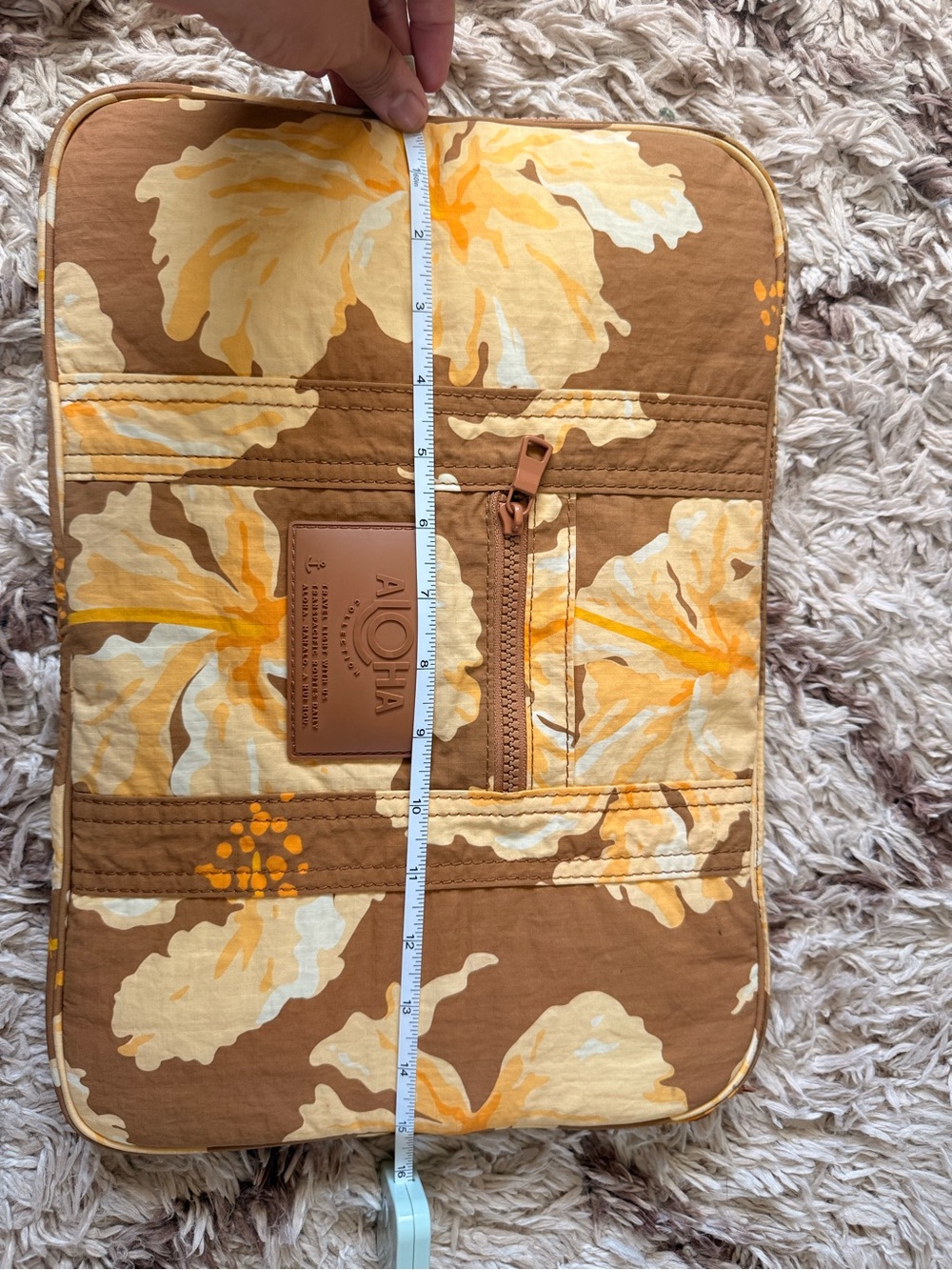 ALOHA Collection Brown Floral Quilted Pouch with Cream and Yellow Hibiscus - Picture 2 of 5